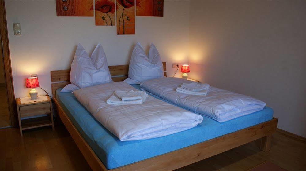 Landhaus Marlies Apartments Цел ам Зее Екстериор снимка