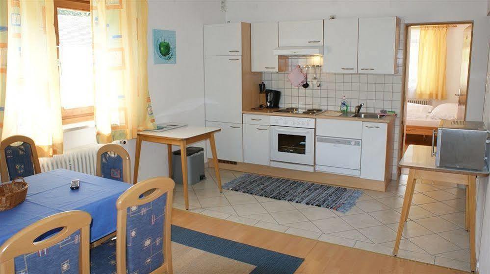 Landhaus Marlies Apartments Цел ам Зее Екстериор снимка